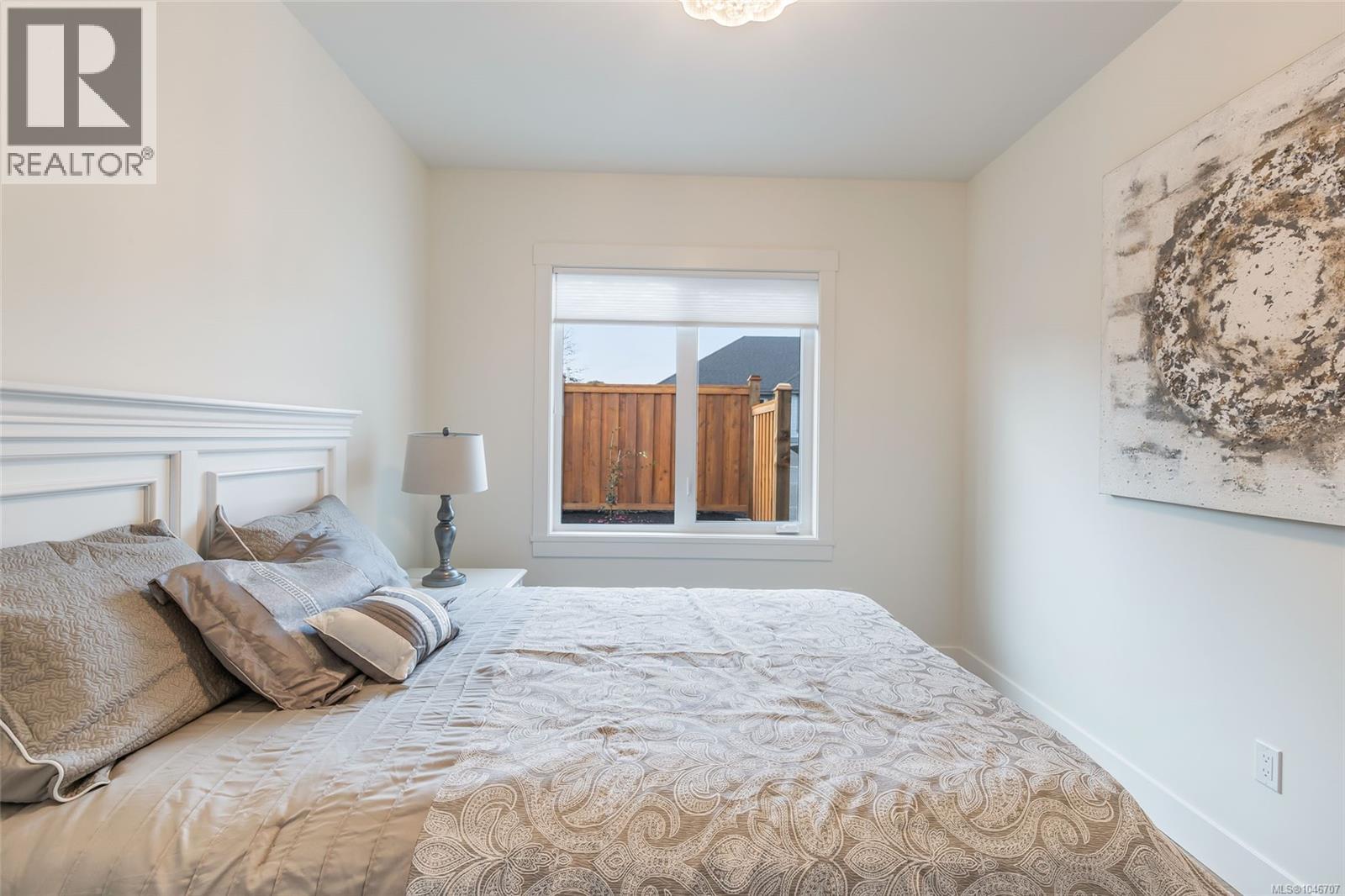 410 Hummingbird Pl, Parksville