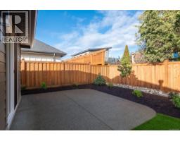 408 Hummingbird Pl, Parksville, BC V9P1K1 Photo 10