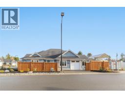 408 Hummingbird Pl, Parksville, BC V9P1K1 Photo 30
