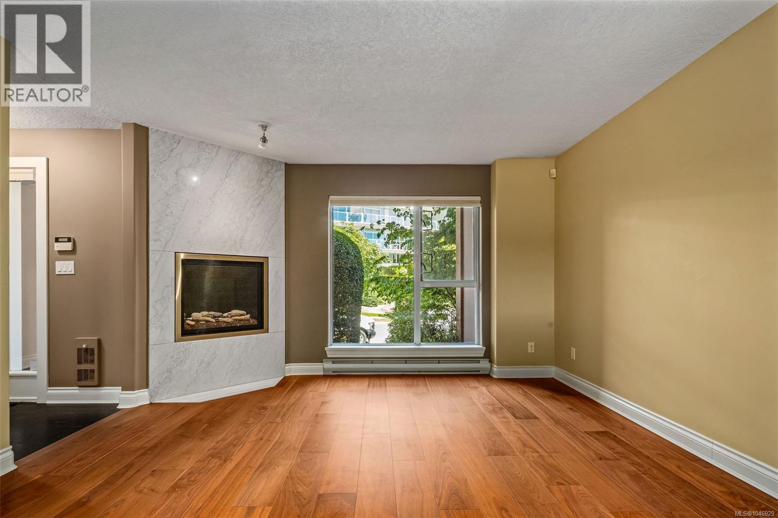 #106 75 Songhees Rd - Image 10