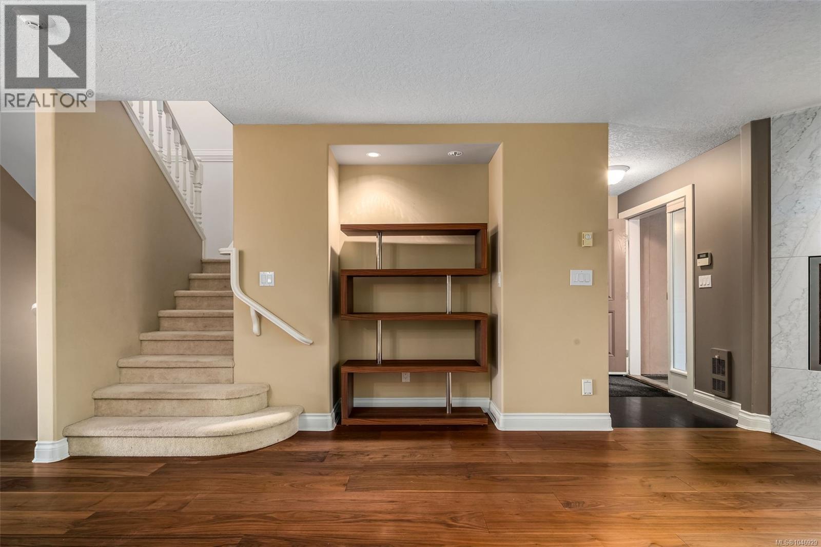 #106 75 Songhees Rd - 13