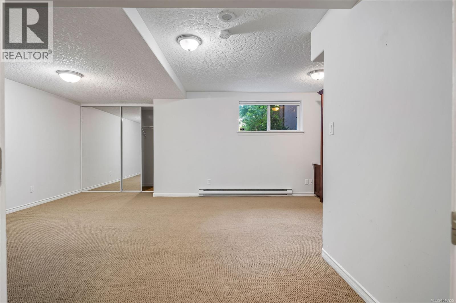 #106 75 Songhees Rd - 52