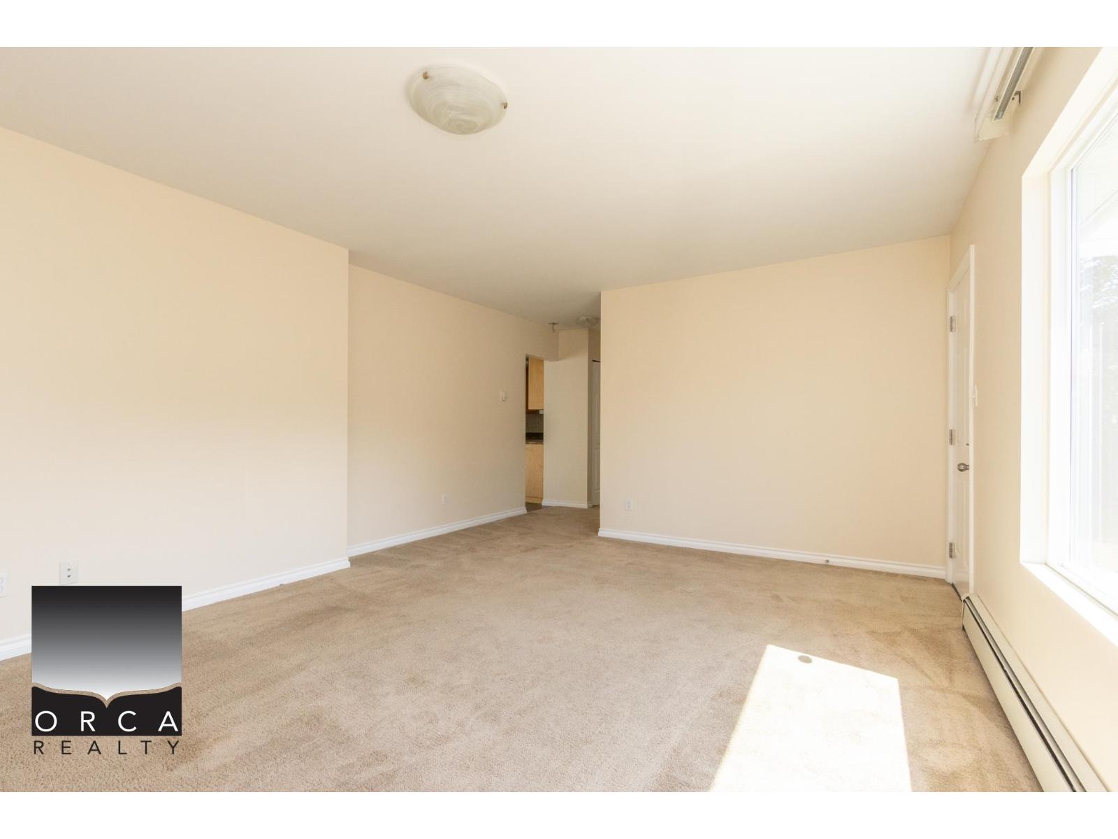 #1294 107 107 Avenue, Surrey, British Columbia, V3T2G1, Surrey, British Columbia — photo 4 of 5