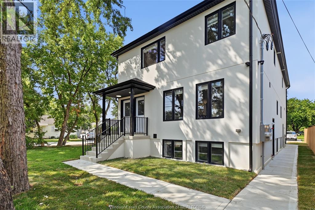 #2 1746 BUCKINGHAM Drive, Windsor, Ontario, N8T2A6, Windsor, Ontario — photo 4 of 5