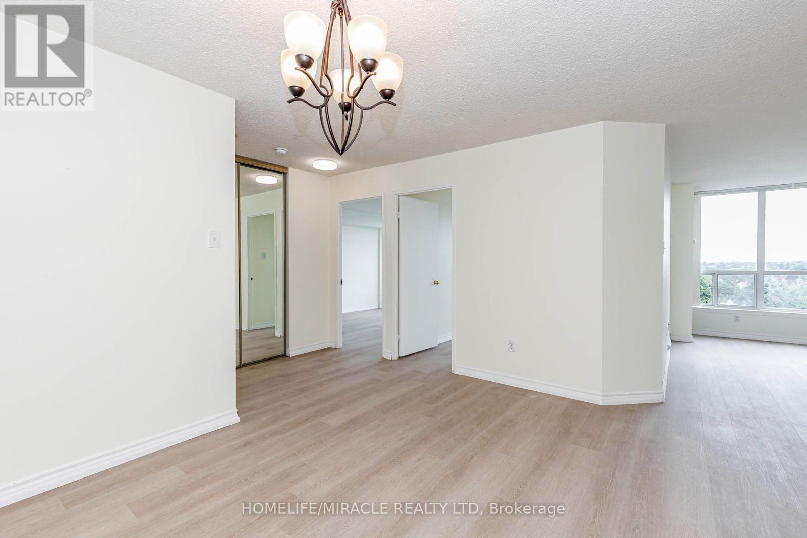 #804 12 LAURELCREST STREET - 11