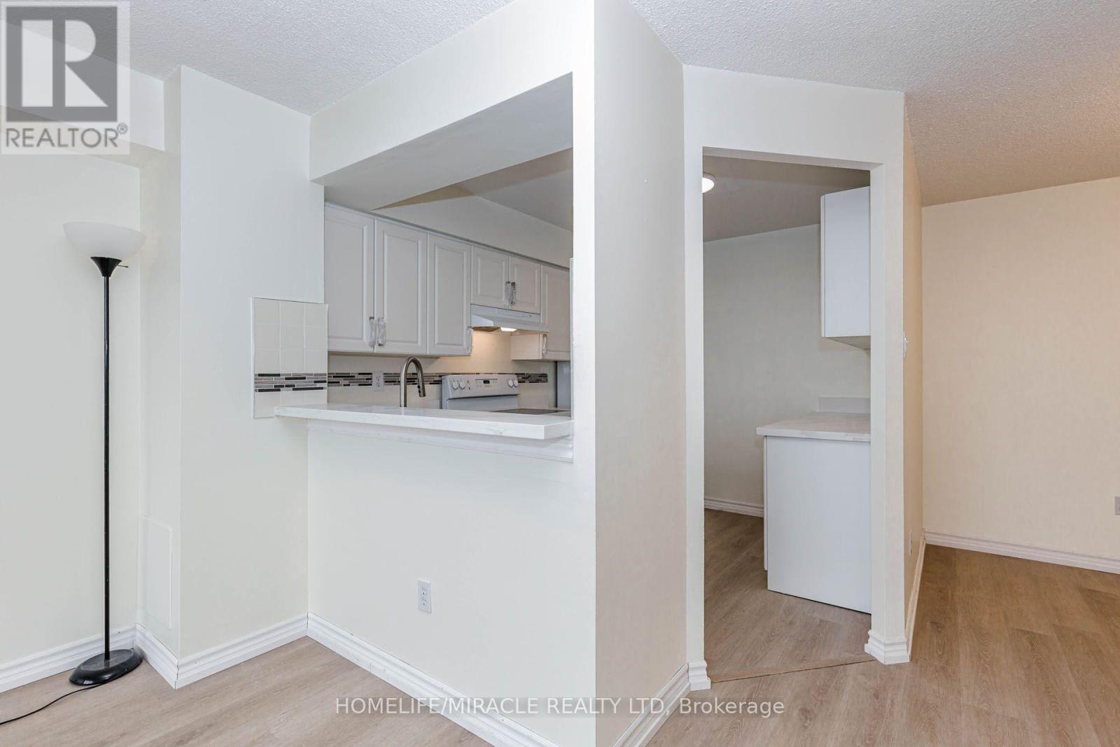 #804 12 LAURELCREST STREET - 17