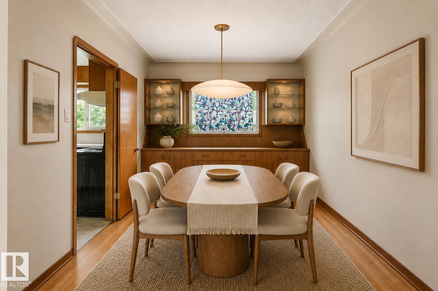 15930 93 AV NW - 9