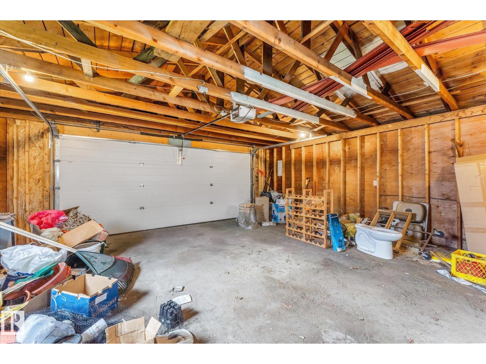 15930 93 AV NW - 34