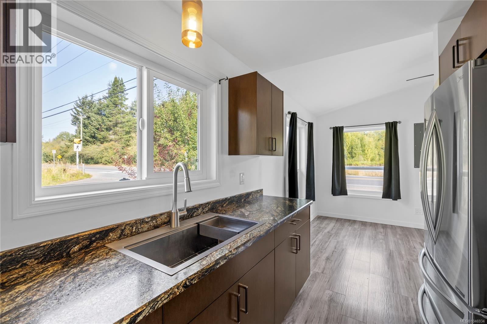 2228 Alberni Hwy - 18
