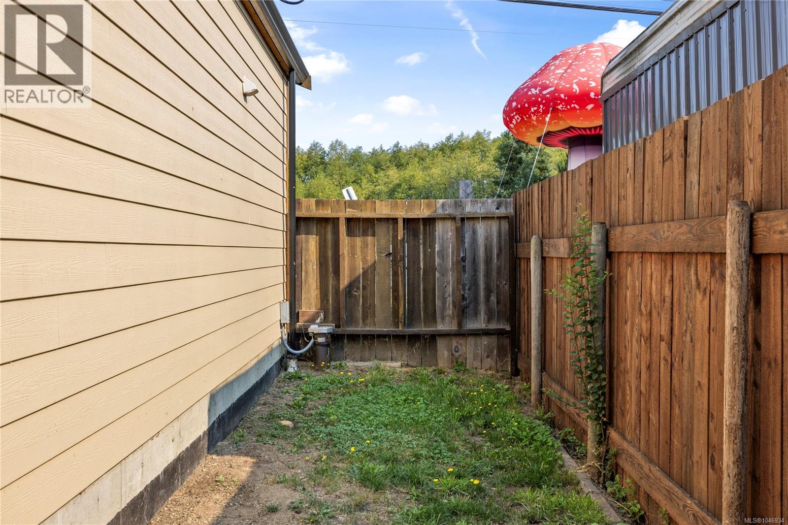 2228 Alberni Hwy - 24