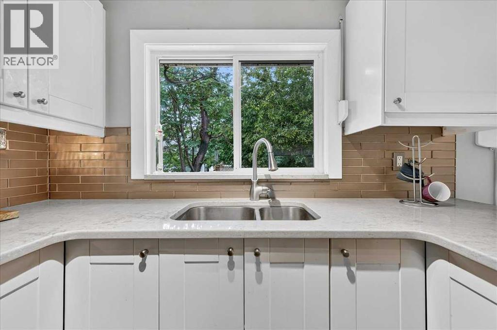 1123 48 Avenue Northwest - Photo 5