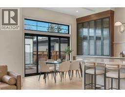4110 18 Street SW - photo 4