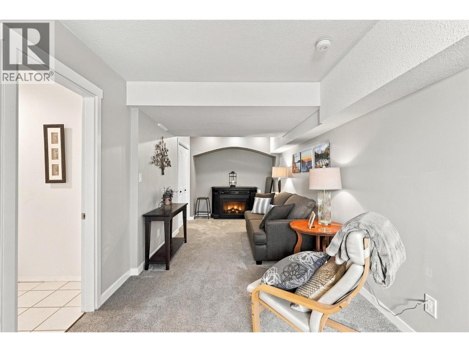 #12 2020 Van Horne Drive - Image 30