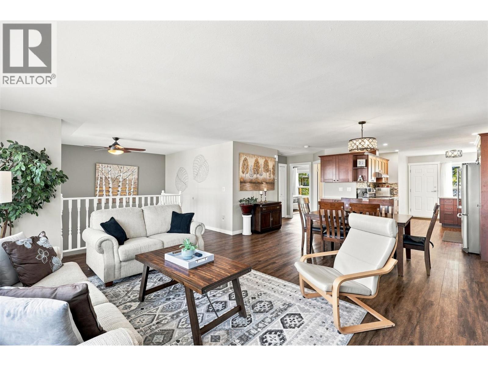 #12 2020 Van Horne Drive - 8