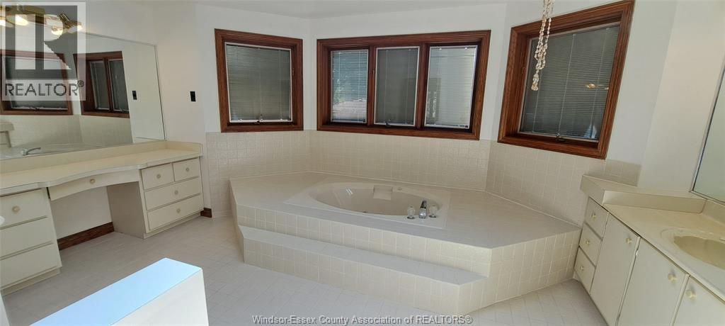 3431 ANCASTER COURT - 21