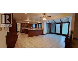4pc Ensuite bath - 3431 Ancaster Court, Windsor, ON N9E4J5 Photo 9