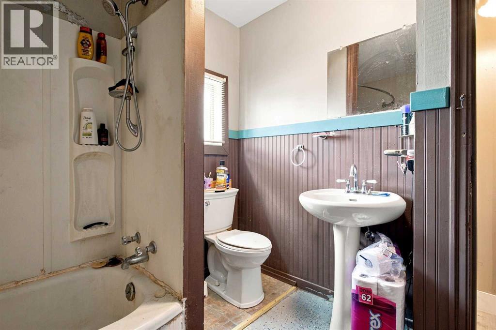 918 3 Avenue - Photo 5