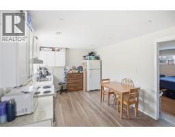 Patio - 3971 Cedarwood St, Saanich, BC V8N3N3 Photo 10