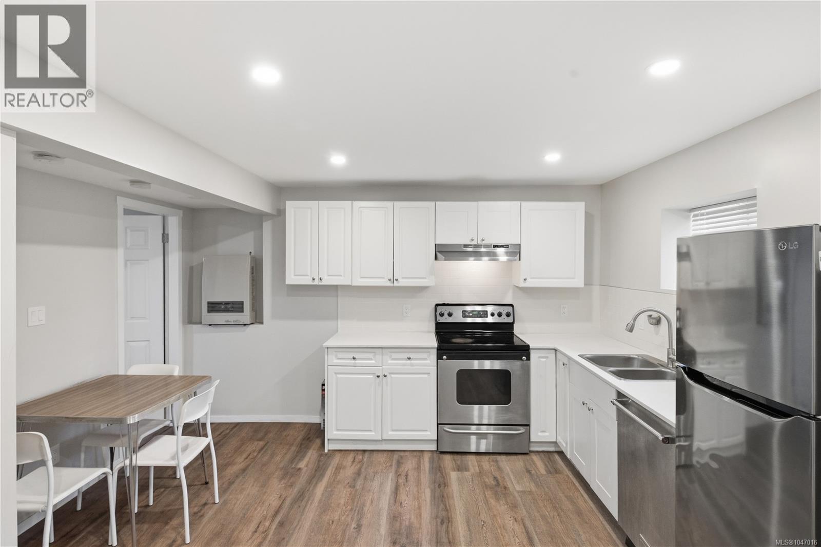 3971 Cedarwood St - 42