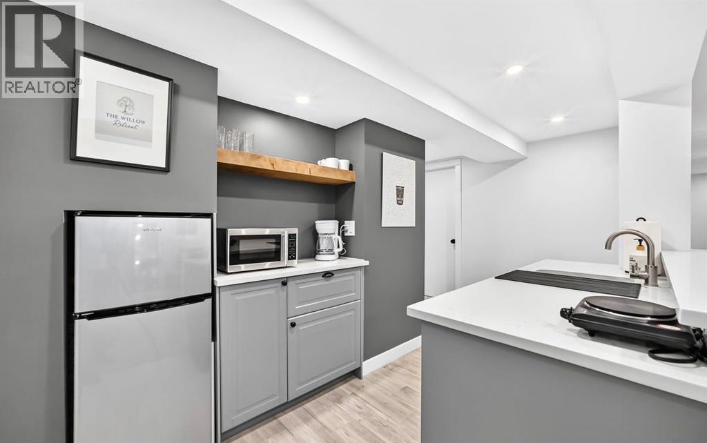 411 Woodland Crescent Southeast - Photo 30