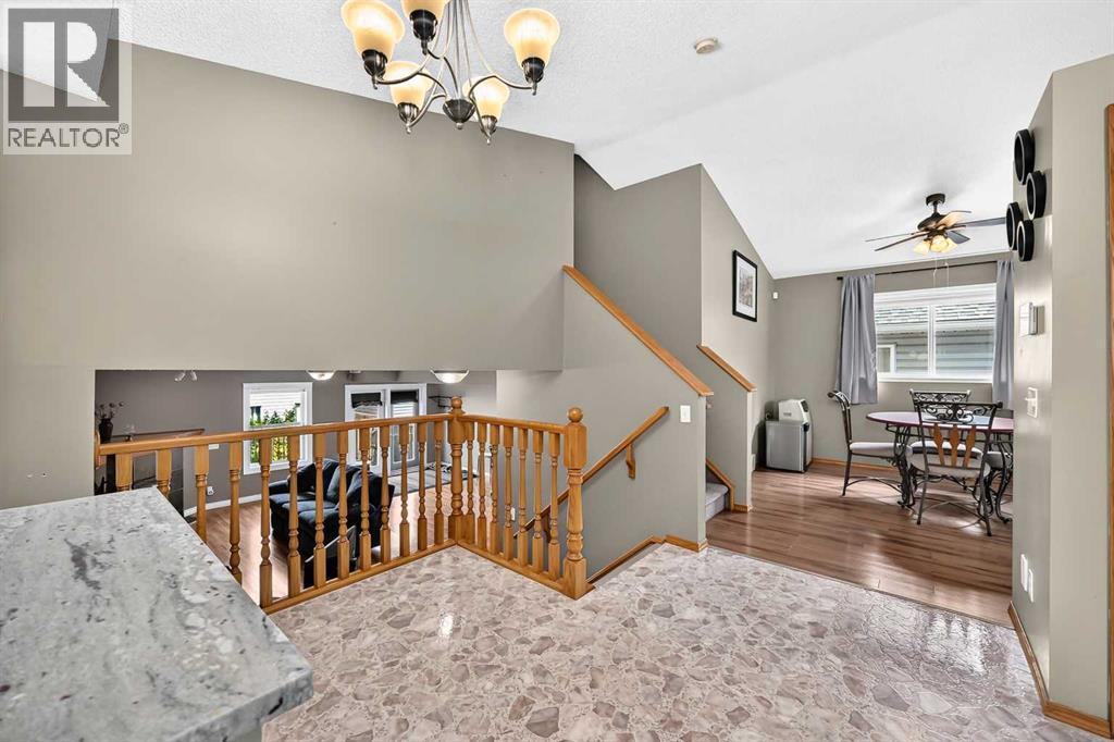 27 Erin Meadow Crescent Southeast - Photo 14