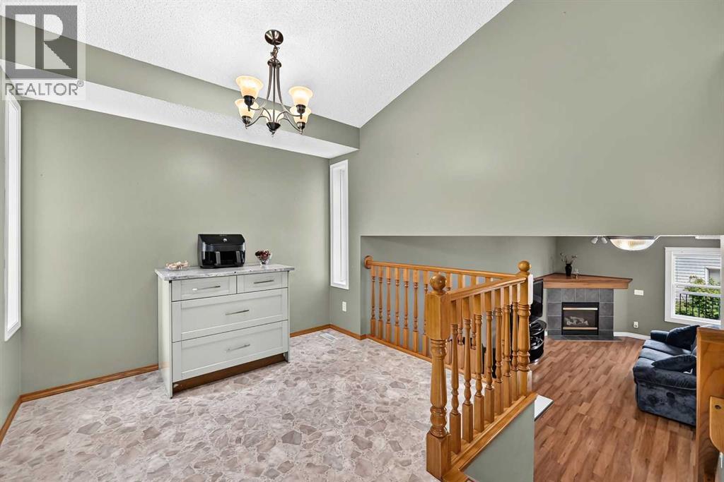 27 Erin Meadow Crescent Southeast - Photo 13