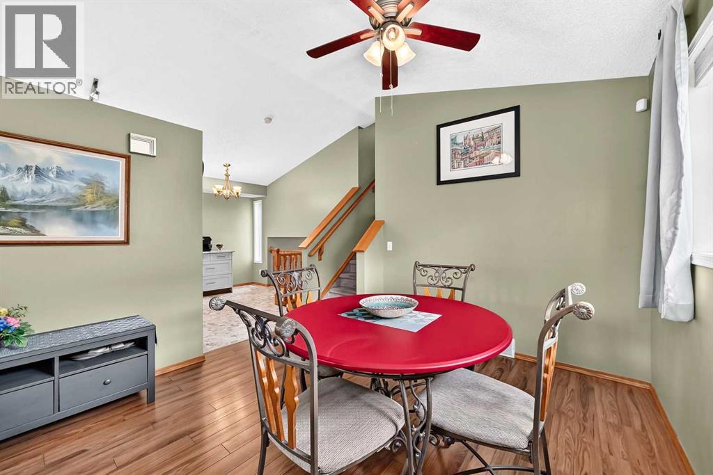 27 Erin Meadow Crescent Southeast - Photo 8