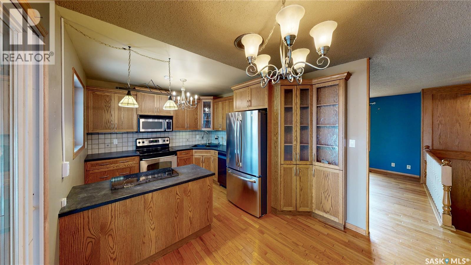 6524 Dewdney AVENUE - Image 9