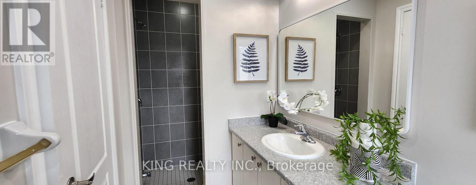 86 MAGDALENE CRESCENT S - Image 28