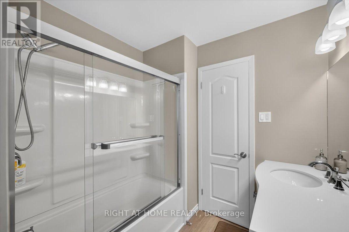 43 MONARCH PARK DRIVE - Image 16