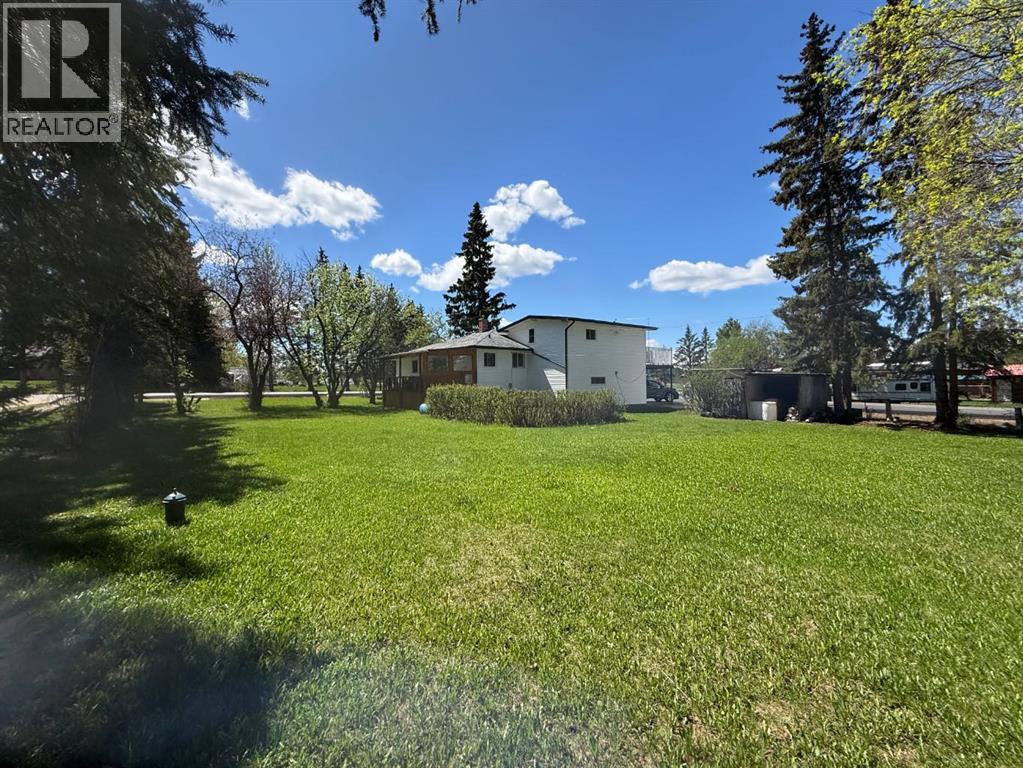 10 1 Street West - Photo 20