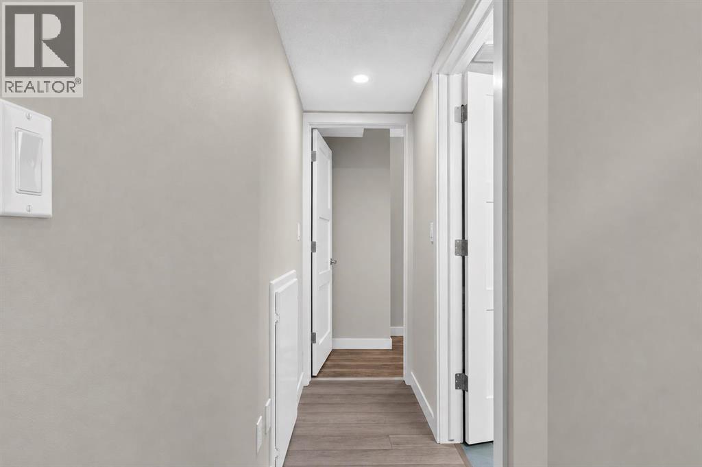 2888 Signal Hill Drive SW - 38