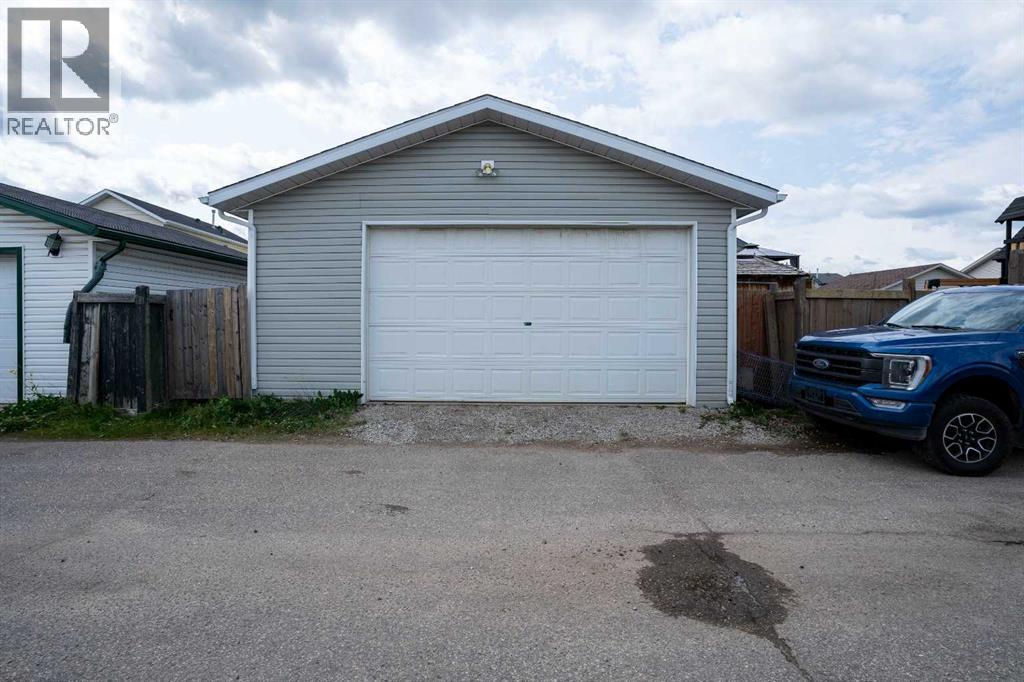 312 Diefenbaker Drive, Fort McMurray