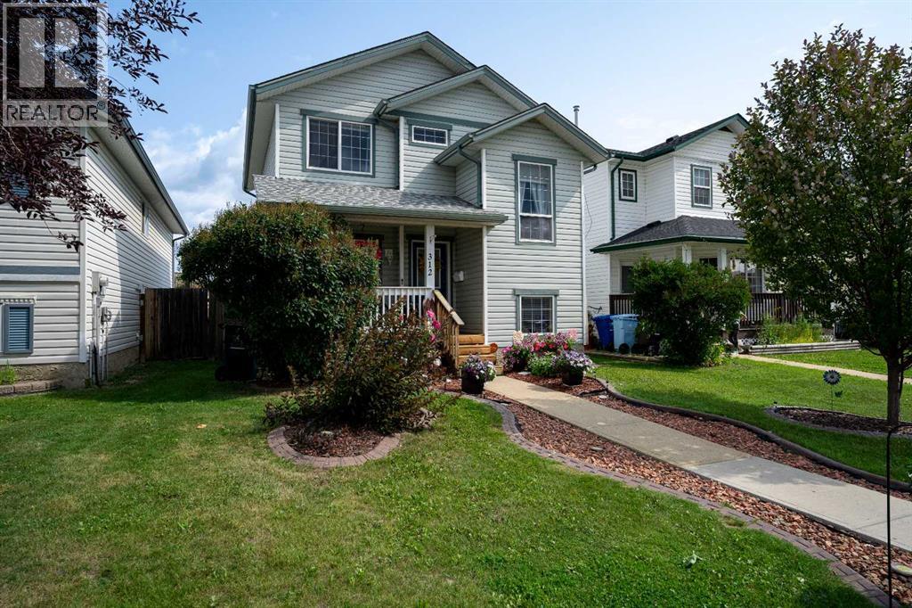 312 Diefenbaker Drive, Fort McMurray