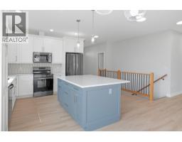 712 Mountain View Crescent, Creston, BC V0B1G5 Photo 10