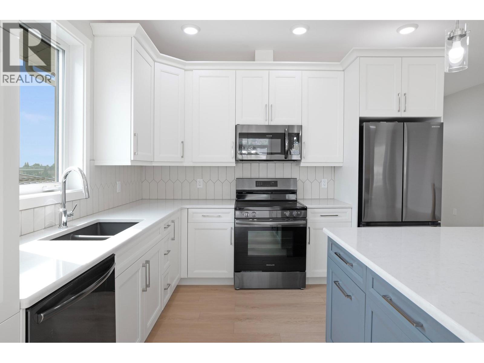 712 Mountain View Crescent, Creston