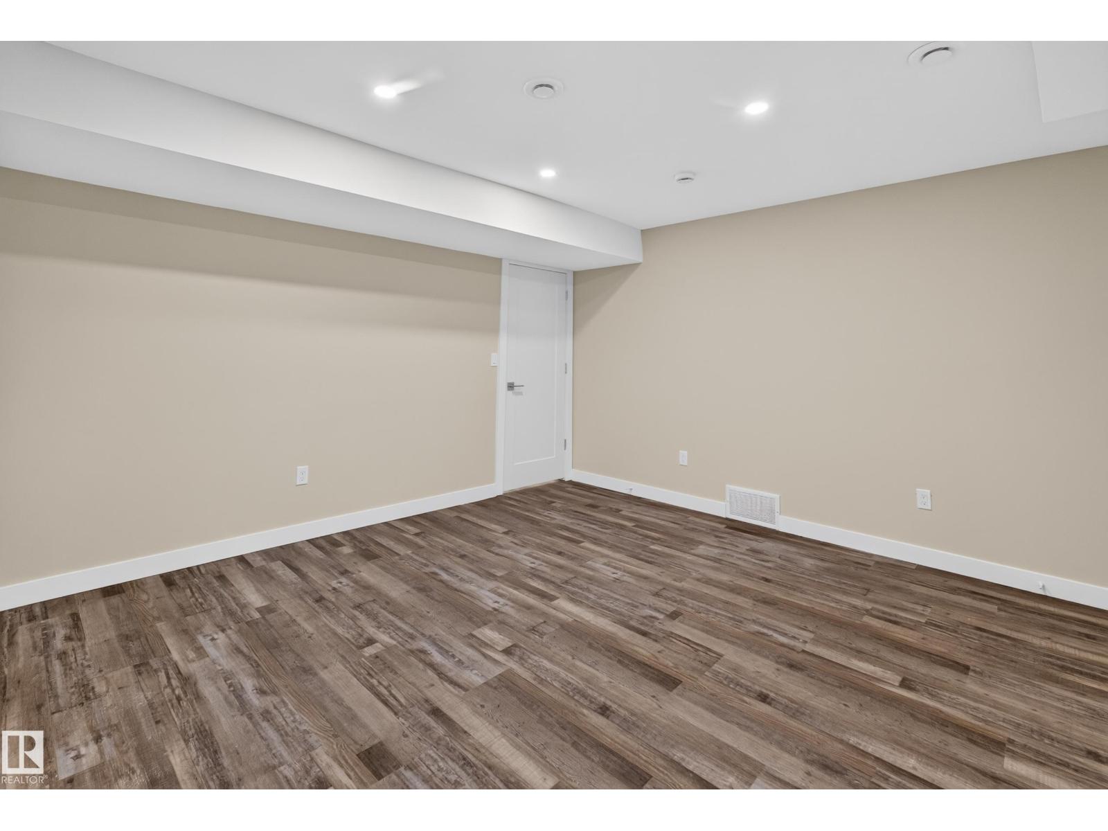 7014 CHIVERS LO SW - Photo 42