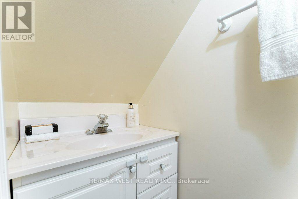40 DELAWARE AVENUE - 19