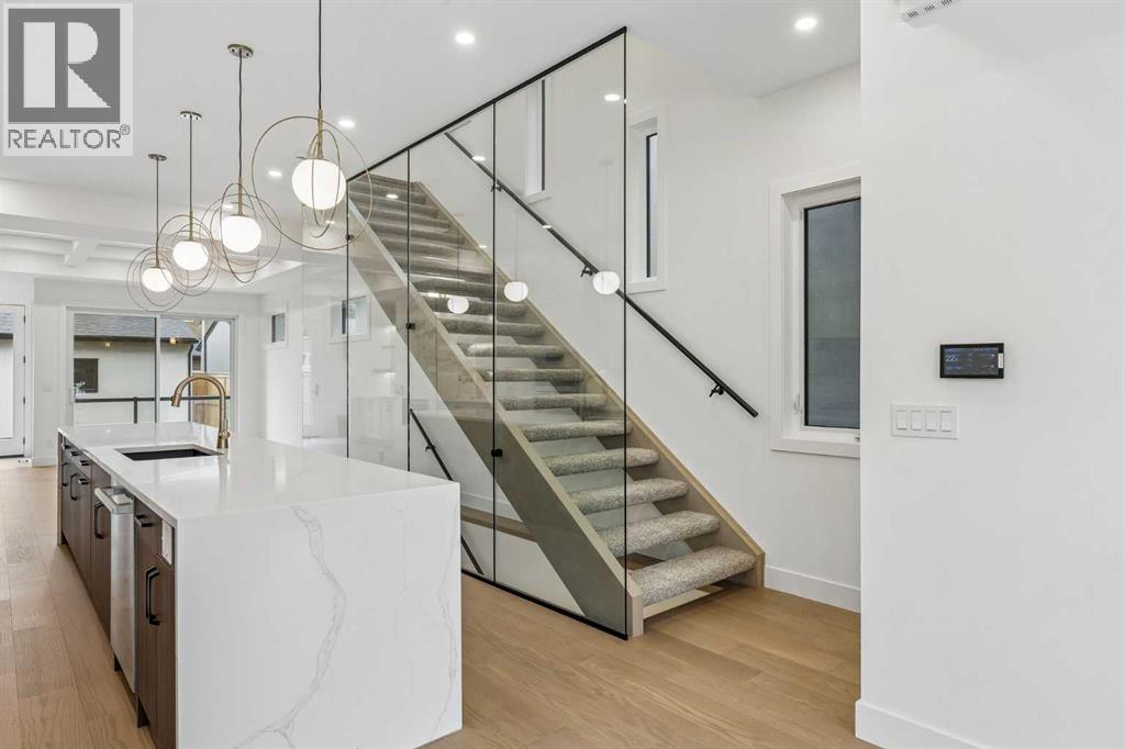 1812 19 Avenue NW - 18