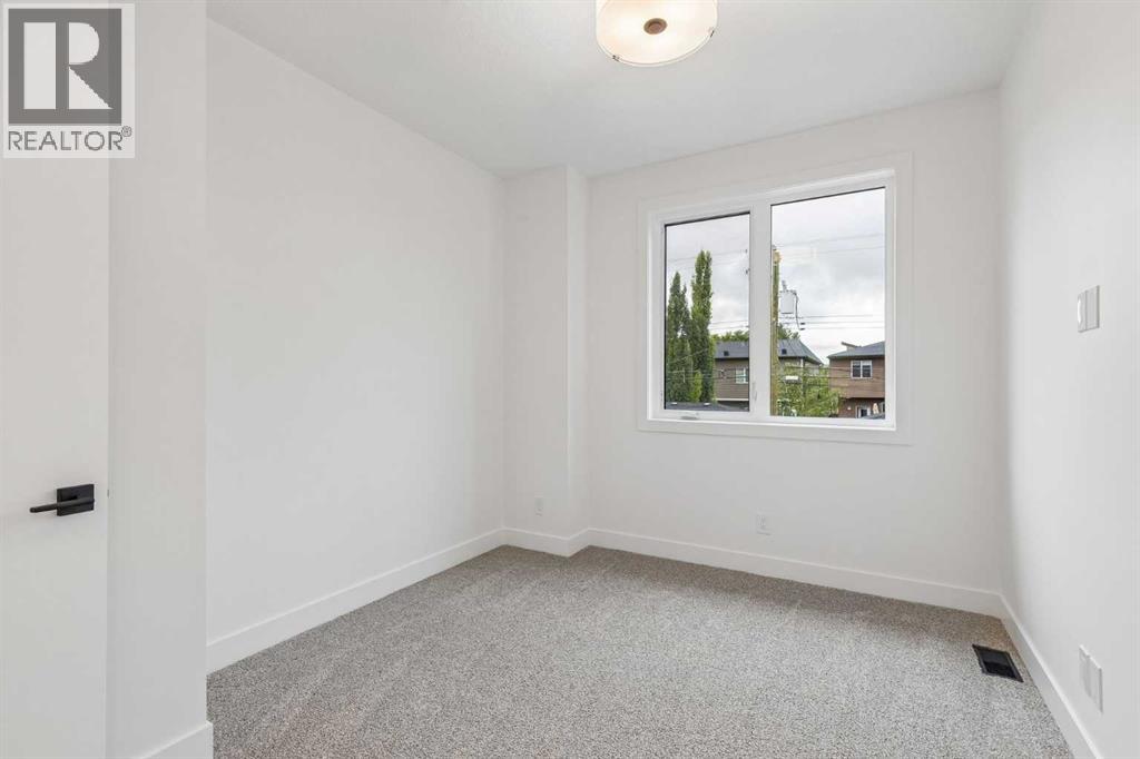 1812 19 Avenue NW - 28