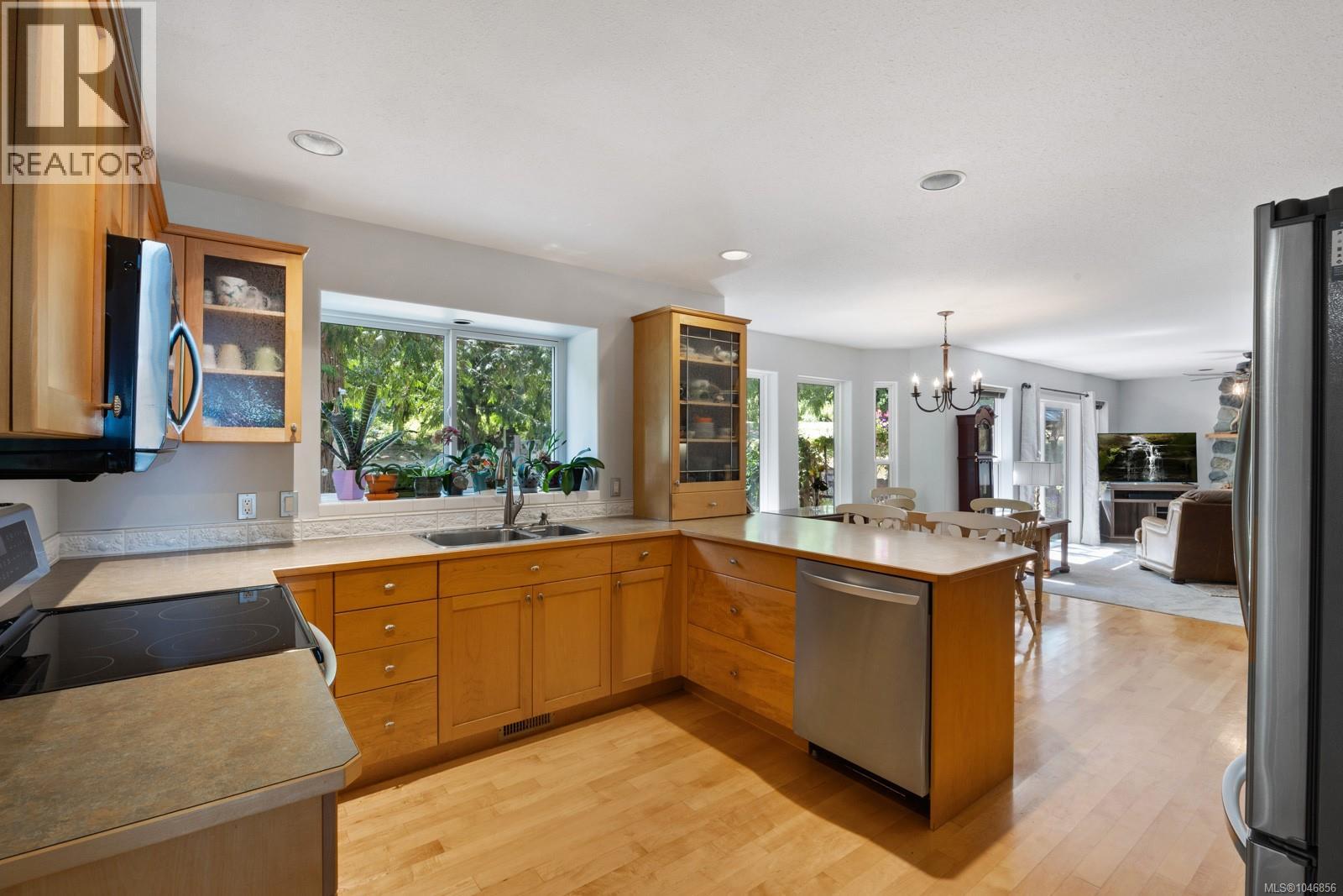 6249/6259 Island Hwy S, Union Bay