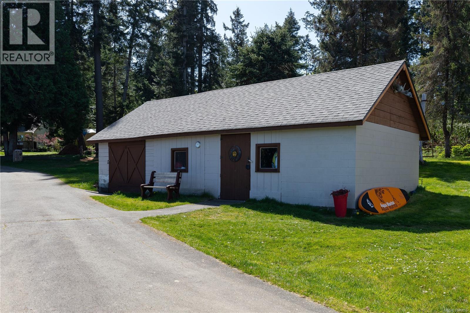 6249/6259 Island Hwy S, Union Bay