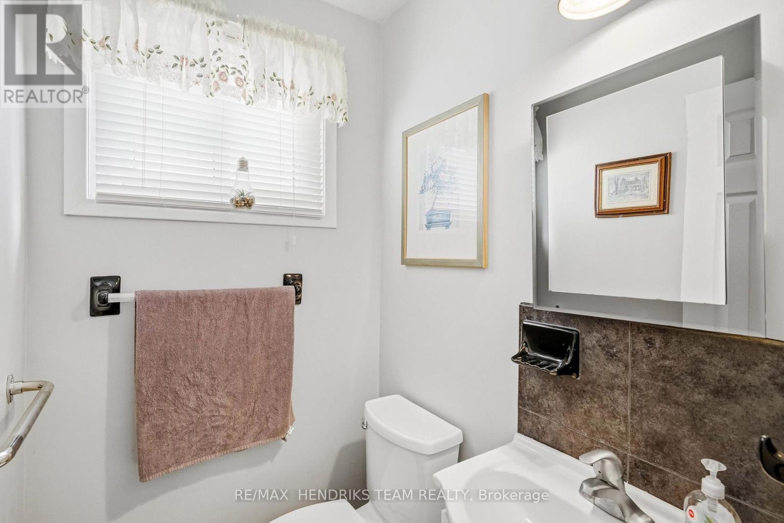 4 ROYAL ORCHARD CRESCENT - Image 14