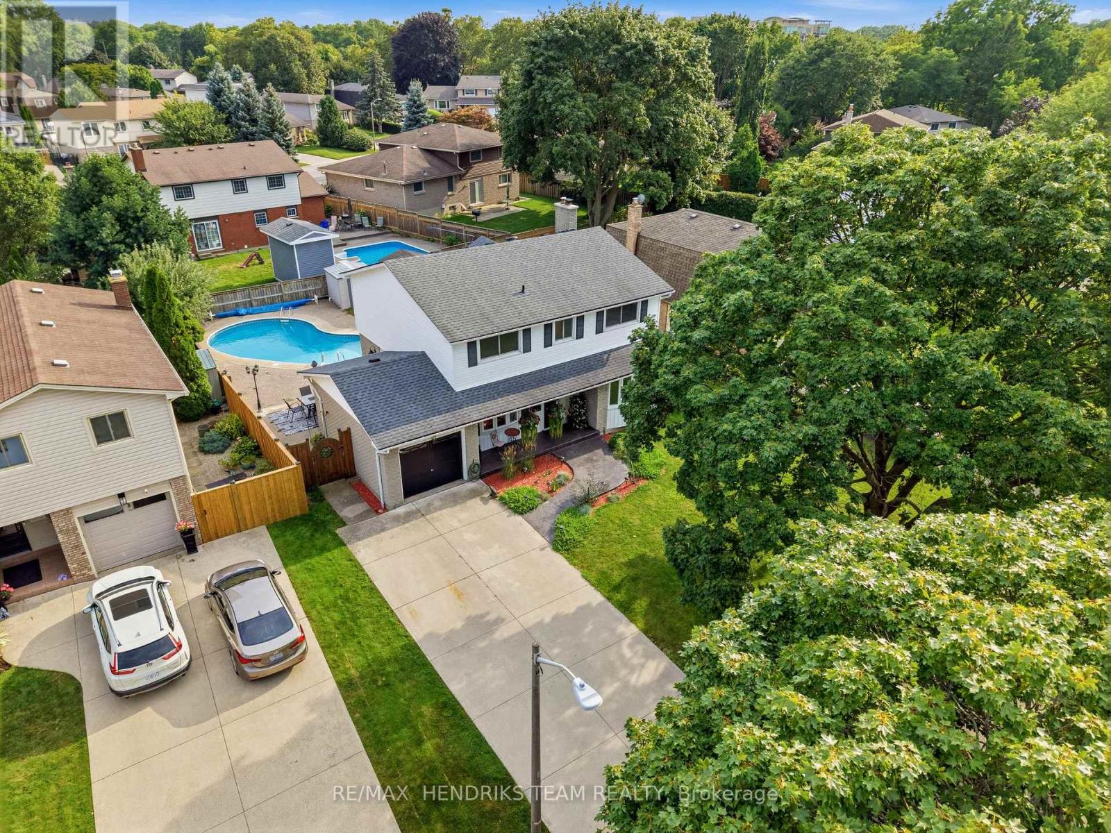4 ROYAL ORCHARD CRESCENT - Image 36