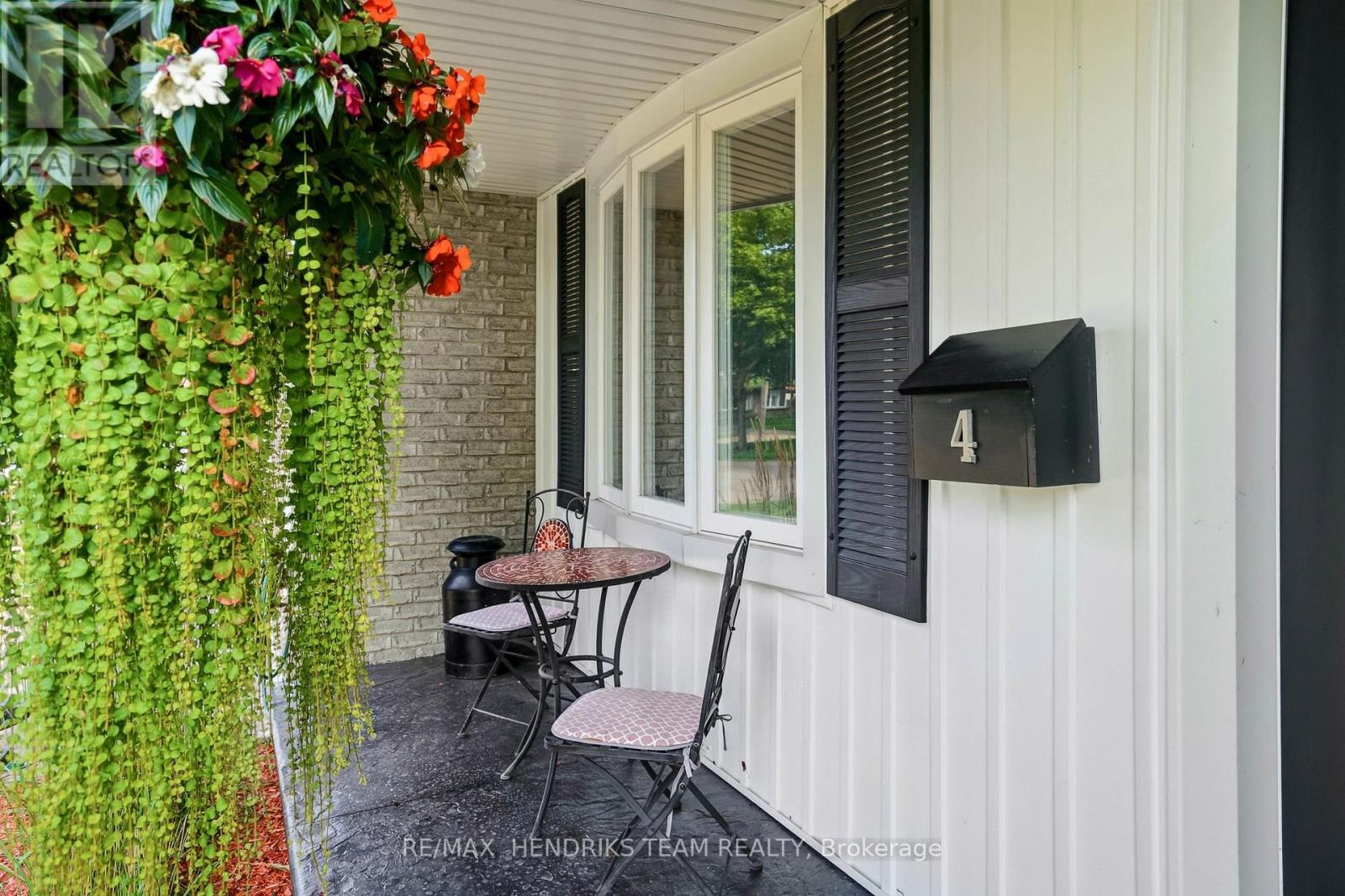 4 ROYAL ORCHARD CRESCENT - Image 5