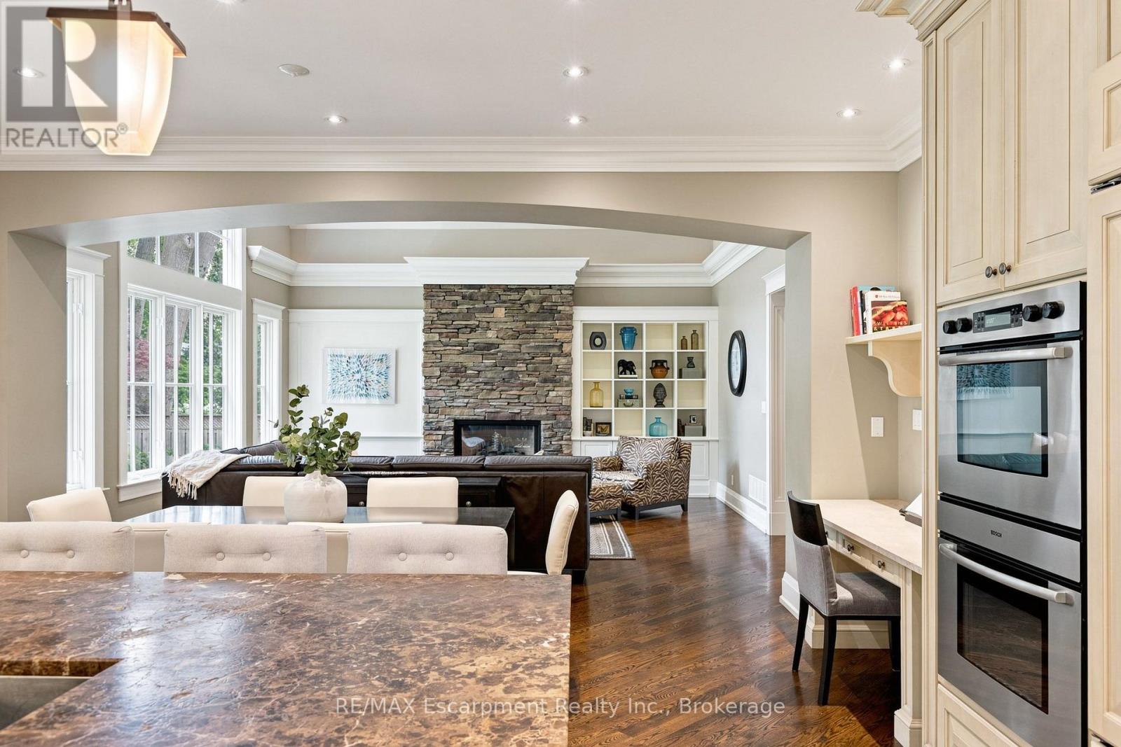 411 WEDGEWOOD DRIVE - 24