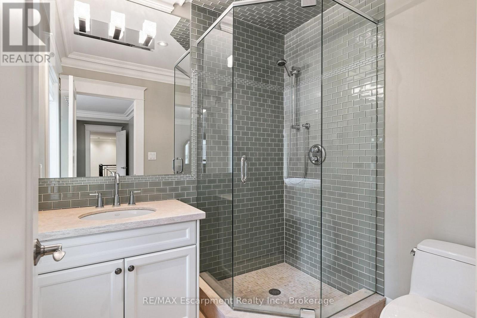 411 WEDGEWOOD DRIVE - Image 46