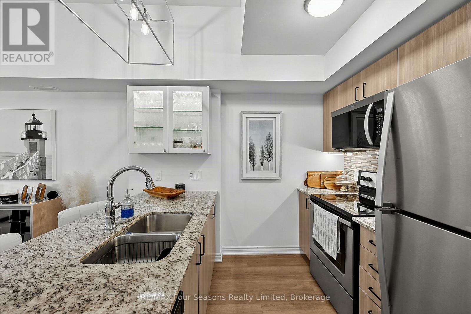 #302 4 COVE COURT - Image 10