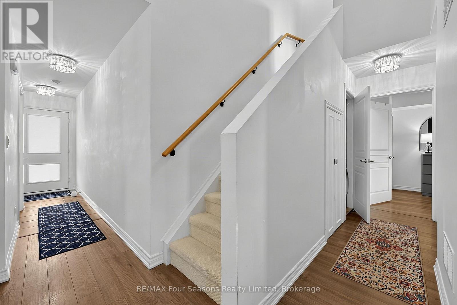 #302 4 COVE COURT - Image 15