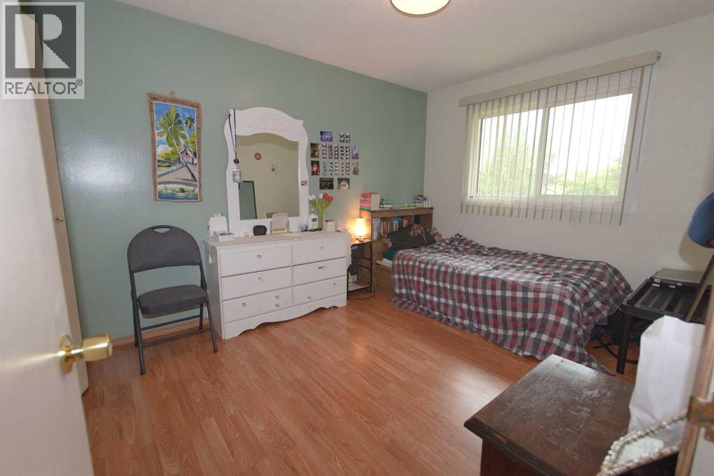 96 Simpson Crescent Southeast - Photo 14